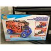 Image 3 : Hot Wheels Monster Trucks Power Smashers Monster Transport Vehicle with 6x Monster Trucks