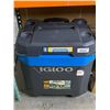 Image 2 : Igloo 98-Quart MaxCold Cooler With Telescoping Handle and Wheels