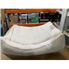 Image 1 : Kirkland Signature Pet Bed with Removable Cover
