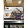 Image 2 : Salton Rotating Double Belgian Waffle Maker with Non-Stick Grids