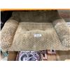 Image 1 : Rectangular Pet Bed With Beige Cover
