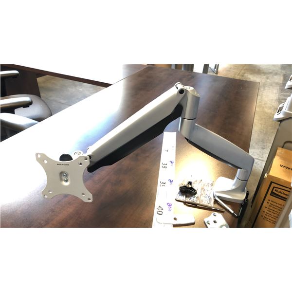 SILVER SINGLE MONITOR STAND