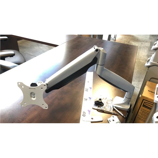 SILVER SINGLE MONITOR STAND
