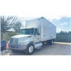 Image 1 : 2005 INTERNATIONAL 4300 DT466M 2DR CUBE VAN, WHITE, VIN 1HTMMAAP55H136028