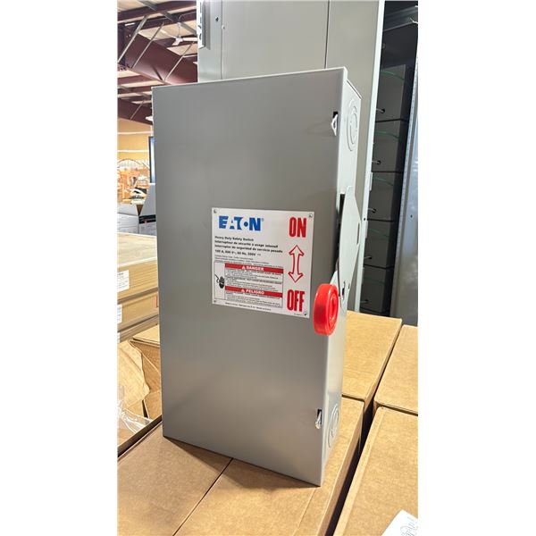 PAIR OF EATON HEAVY DUTY SAFETY SWITCHES MODEL NUMBER 1HD363NF ( 2 BOXES )