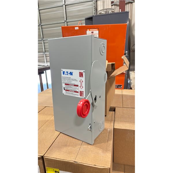 PAIR OF EATON HEAVY DUTY SAFETY SWITCHES MODEL NUMBER 1HD362 ( 2 BOXES )