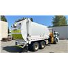 Image 3 : 2017 MACK LR600, 2DR GARBAGE TRUCK, WHITE, VIN 1M2LR05C7HM001992