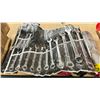 Image 2 : 3 ASSORTED WRENCH SETS IN FABRIC STYLE ROLL UP CASES