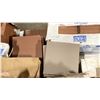 Image 2 : PALLET OF ASSORTED TILE