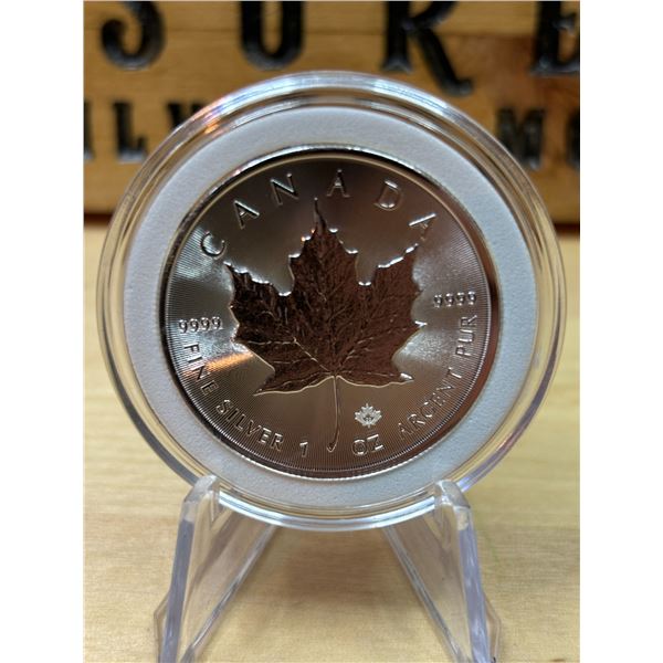 Lot 38-1) 1 oz Canadian Maple 2022 Silver