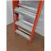 Image 3 : *Sturdy Folding Ladder