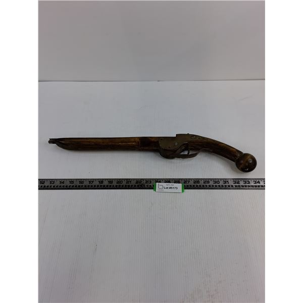 Home Made "Pirate Musket" Rubber Band Gun - Tested