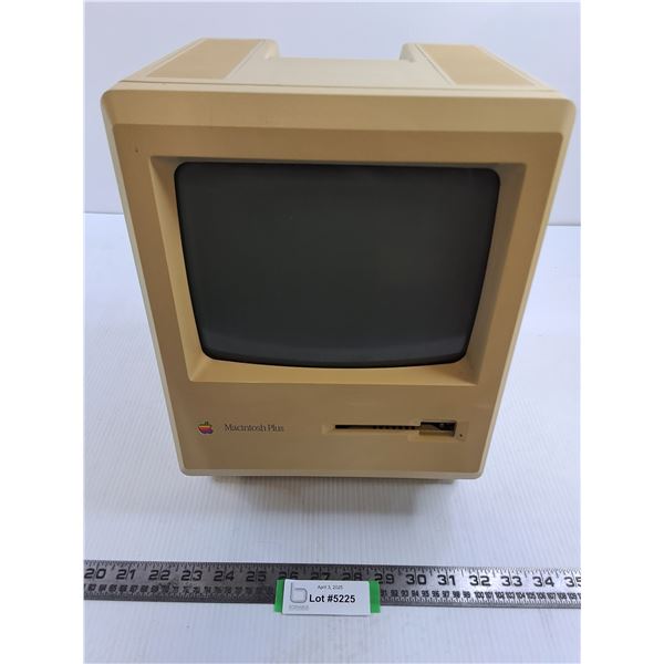 MacIntosh Plus 1MB Computer - No Power Cord - Consignor Says Working