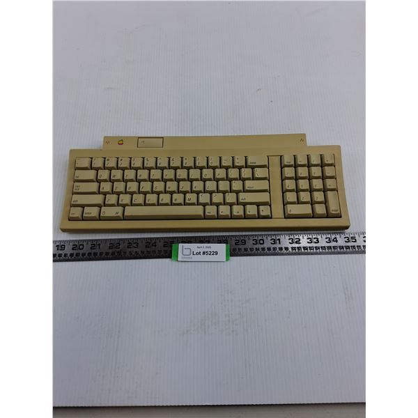 MacIntosh Keyboard - No Power Cord