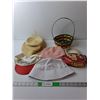 Image 1 : (4) Ladies Hats, (2) Woven Baskets