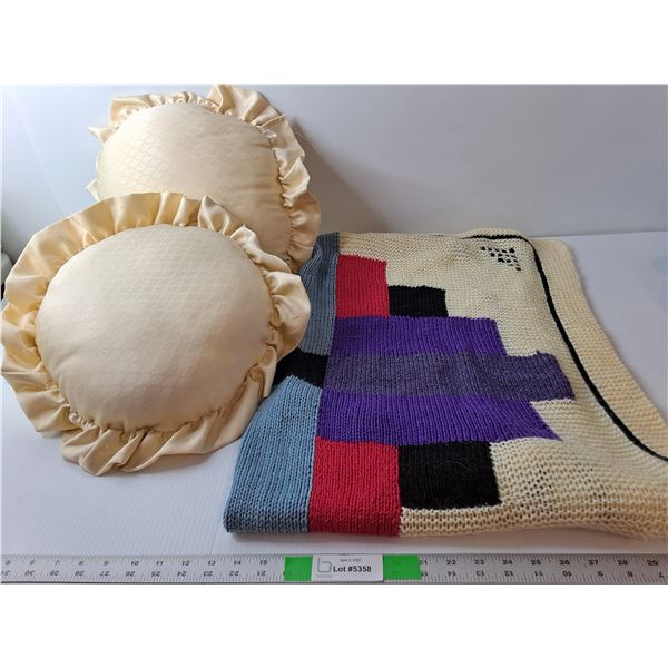 Small Knitted Throw Blanket, (2) Round Throw Cushions