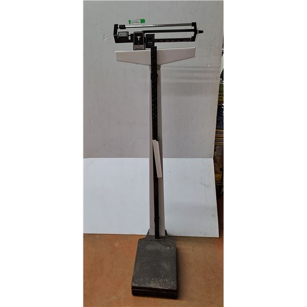 Vintage Hospital Scale- Working