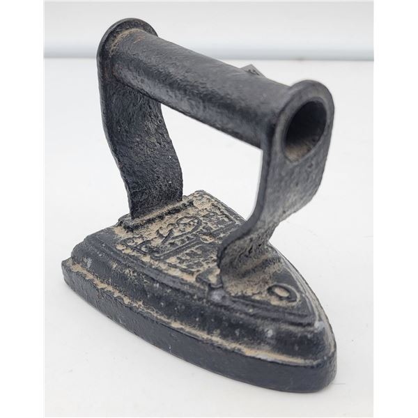 Vintage Number Zero Flat Iron