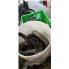 Image 2 : 2 CRATES AND BUCKET OF HEAVY DUTY STRAPS