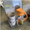 Image 3 : 3 OCEAN GLASSWARE ORANGE MAISON SET WITH GLASS PITCHER AND 4 GLASSES