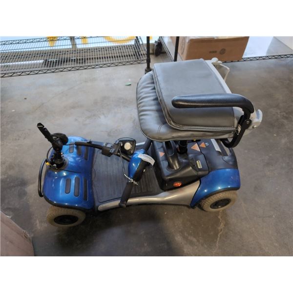 LOST POPERTY SHOPRIDER MOBILITY SCOOTER NEED REPAIR TO HANDLE UNKOWN WORKING CONDITION