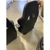 Image 8 : SET OF 2 RACING BUCKET SEATS