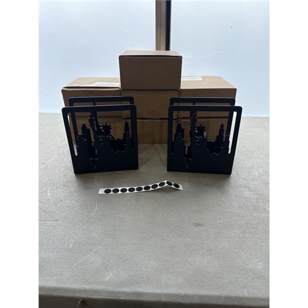 8 NEW 2 PACKS OF BLACK METAL NAPKIN HOLDERS, 16 HOLDERS TOTAL