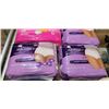Image 2 : 4 NEW PACKS OF DIAPERS, SIZE LARGE AND SMALL/MEDIUM