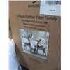 Image 2 : 3PC RATTAN DEER FAMILY WITH LIGHTS AND ARTIFICIAL SNOW