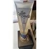 Image 2 : NEW JELLY CANDLE PERFUMED VANILLA GEL CANDLE MAKING TUBES, AND 3 NEW HAIR PRIDE POMADE