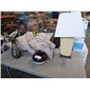 Image 1 : DECORATIVE MIRROR, TABLE LAMPS, 3 THROW PILLOWS AND 2 VASES