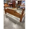Image 2 : QUEENSIZE BED FRAME