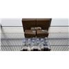 Image 1 : 2 TISSUE BOXES, 3 SHOWER HOOKS SETS AND 3 NAPKIN RINGS SETS