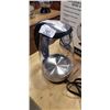 Image 3 : NEW INSIGNIA 1.7L GLASS ELECTRIC KETTLE - TESTED WORKING, STORE DISPLAY, UNUSED NO BOX