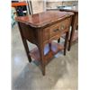 Image 2 : PAIR OF MALCOLM FURNITURE FRENCH PROVINCIAL NIGHT STANDS WITH OPEN BOTTOM