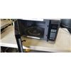 Image 2 : PANASONIC THE GENIUS INVERTER MICROWAVE