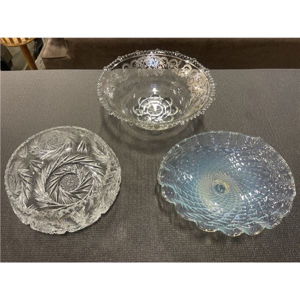 SILVER OVERLAY BOWL, MURANO OVAL TAZZA  AND CRYSTAL PINWHEEL DISH