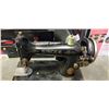 Image 2 : SINGER SEWING MACHINE