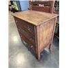 Image 2 : VINTAGE 3 DRAWER DRESSER ON CASTERS WITH MIRROR