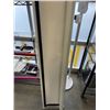 Image 2 : VIVO MANUAL PRJECTOR SCREEN 80 INCH
