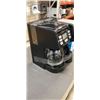 Image 3 : HAMILTON BEACH TRIO COFFEE MAKER AND HAMILTON BEACH ELECTRIC KETTLE
