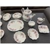 Image 3 : COLLECTION OF LAVENDER ROSE BY ROYAL ALBERT