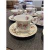 Image 2 : COLLECTION OF LAVENDER ROSE BY ROYAL ALBERT