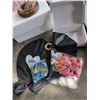 Image 3 : NEW PHOTO ALBUM, 2 ROSES/ARTIFICIAL FLOWER IN DISPLAY CASE WITH 10 BABY GENDER REVEAL KITS