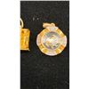 Image 3 : 18K PENDANT SET WITH DIAMONDS, 18K EGYPTIAN MOTIF PENDANT (3.9G TOTAL)