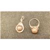 Image 2 : 14K LADIES RING SET WITH BLACK PEARL, 14K PENDANT SET WITH BLACK PEARL AND DIAMONDS (10.6G TOTAL)