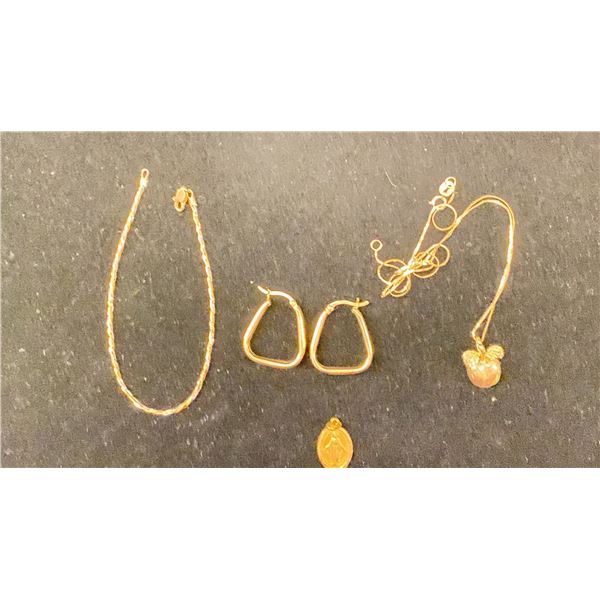PAIR 14K HOOP EARRINGS, 18K CHARM, 14K BRACELET (8"), 10K CHAIN WITH 10K APPLE PENDANT (8.4G TOTAL)
