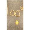 Image 3 : PAIR 14K HOOP EARRINGS, 18K CHARM, 14K BRACELET (8"), 10K CHAIN WITH 10K APPLE PENDANT (8.4G TOTAL)
