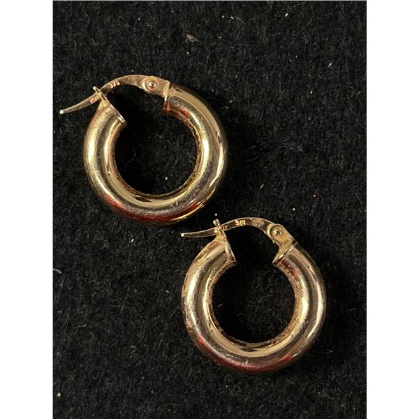 Pair of Lovely 9k Gold Italian Earrings. 1.8gr