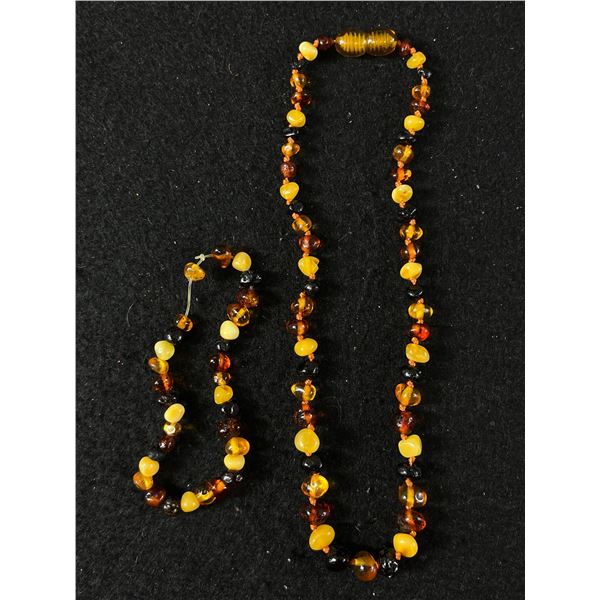 Beautiful Vintage Amber Necklace and Bracelet Set